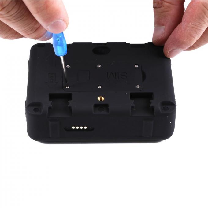 4 4G long battery RF-V44 cow gps tracking device for temperature accuracy and solar power waterproof real-time gps tracking system.jpg